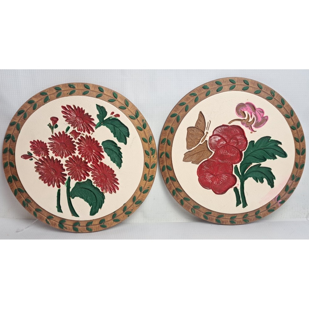 2 Vintage MODERN ART CO Plaster Chalkware 9" Flower Butterfly Wall Plaque USA. - Picture 2 of 7